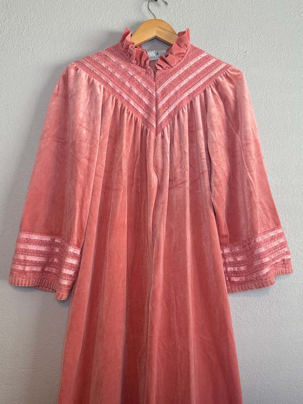 Vintage Pink Velvet Long Zip Up Nightgown 12 Granny Grandma Modest Long Sleeve